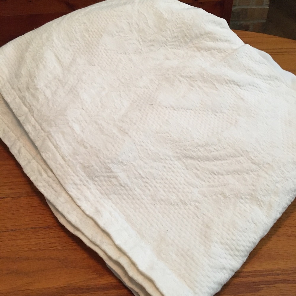 Queen Dust Ruffle for Bed